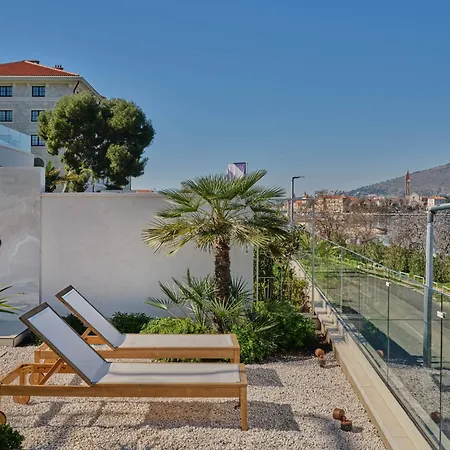 Mistral By Interhome Trogir